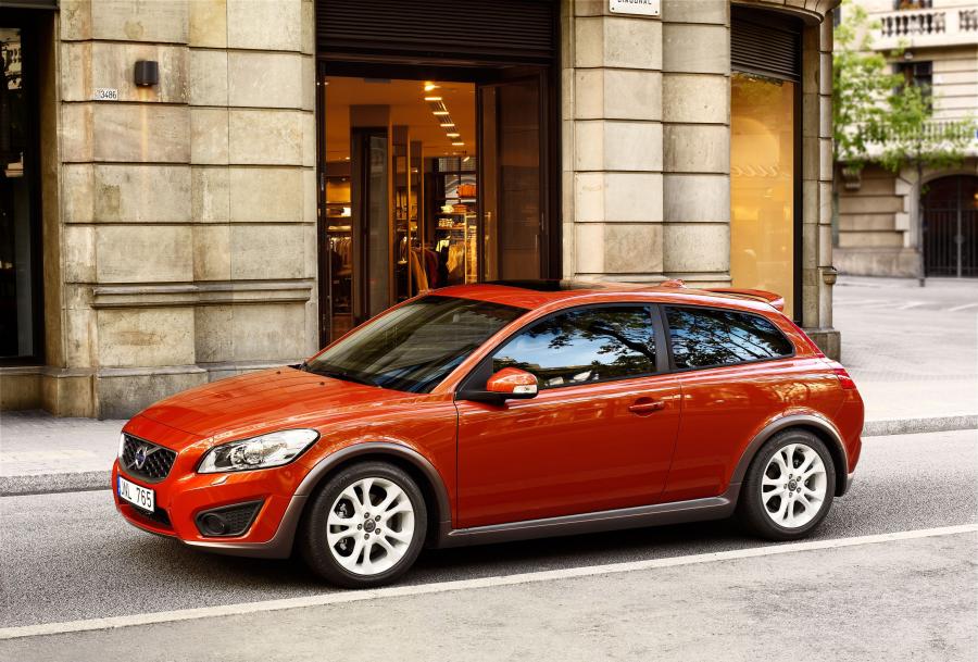  Volvo C30 2009 года  (фото 36 из 92)